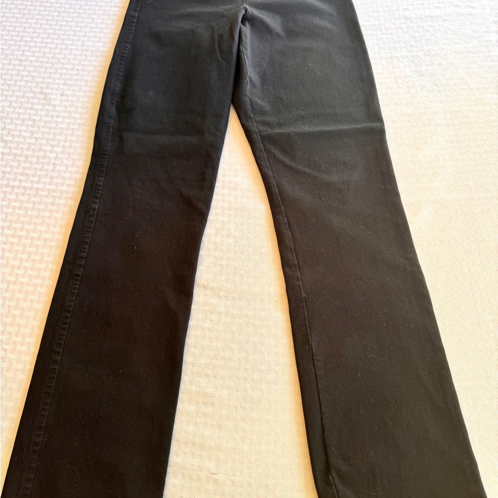 Lilly Pulitzer Black Straight Leg Pull On Trousers Pants Gold Logo Size 6 - Picture 3 of 11
